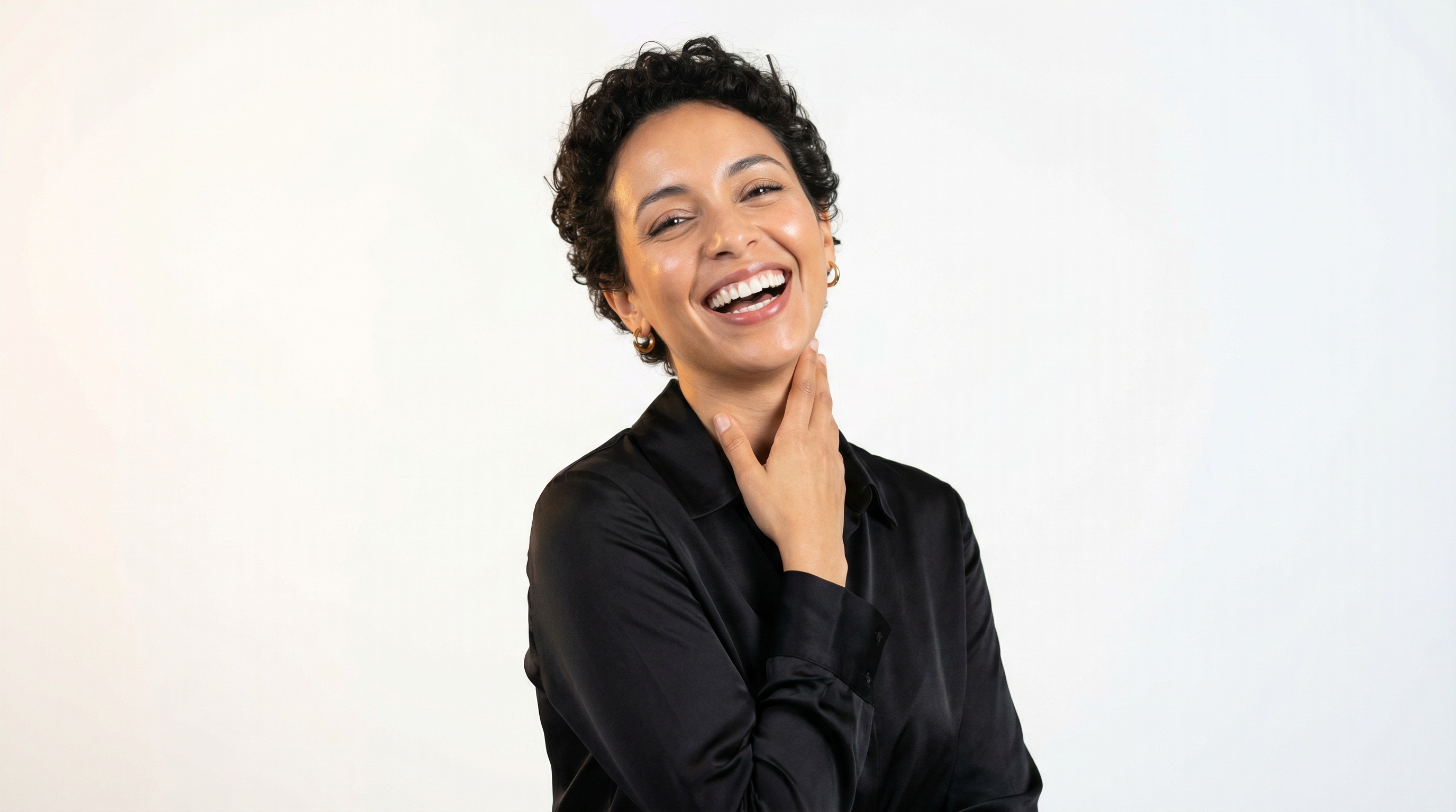 Patiente souriante au Almas dental center, Marrakech